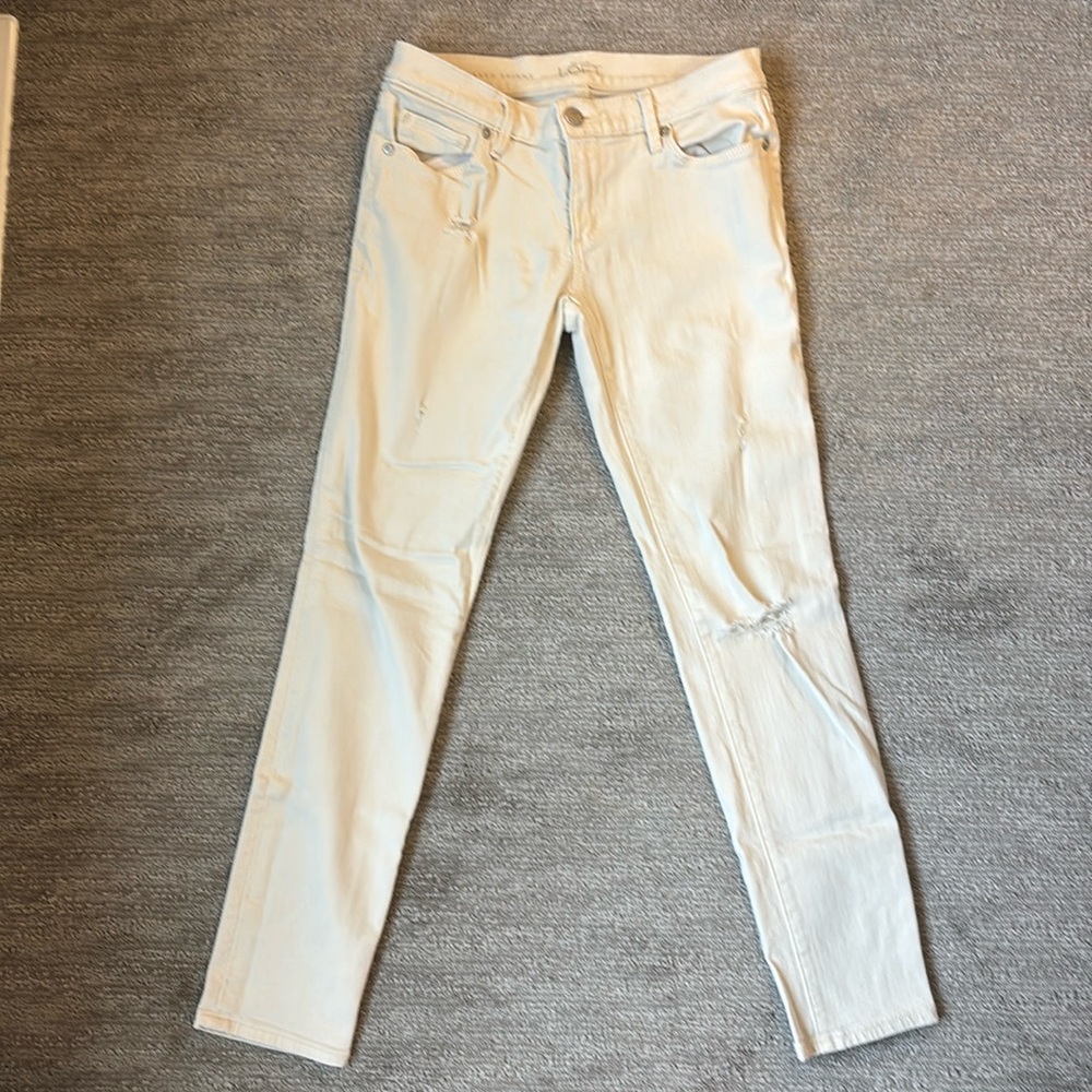 Loft Relaxed Skinny Distressed Khaki Jeans size 24 / 00 P